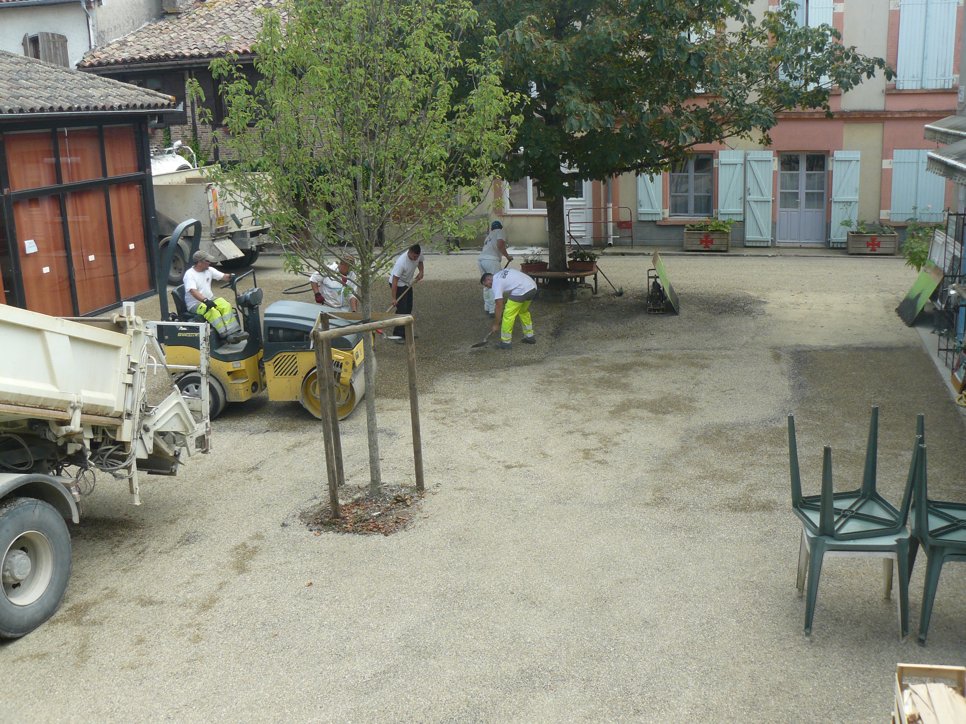 Revêtement voirie village 4.JPG
